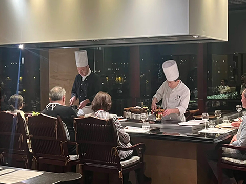 法國(guó)的日式鐵板燒餐廳Benkay Teppan-Yaki 法國(guó)的日式鐵板燒餐廳Benkay Teppan-Yaki
